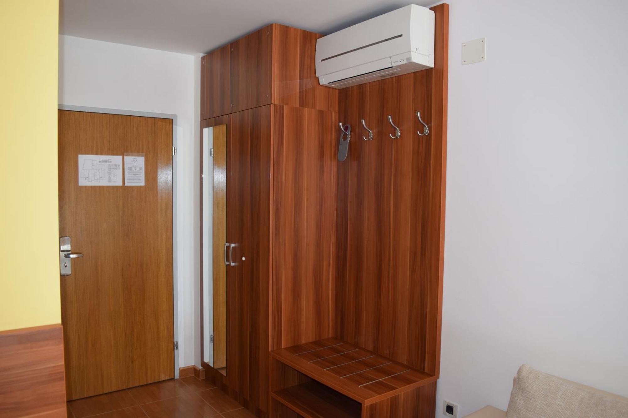 Bed & Breakfast Grgic Novigrad Istria エクステリア 写真
